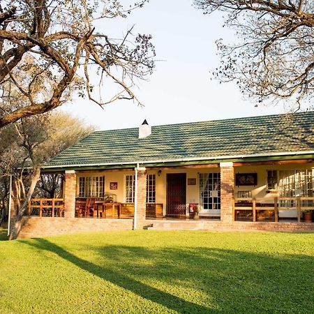 Woodlands Stop Over And Lodge Francistown Exterior foto