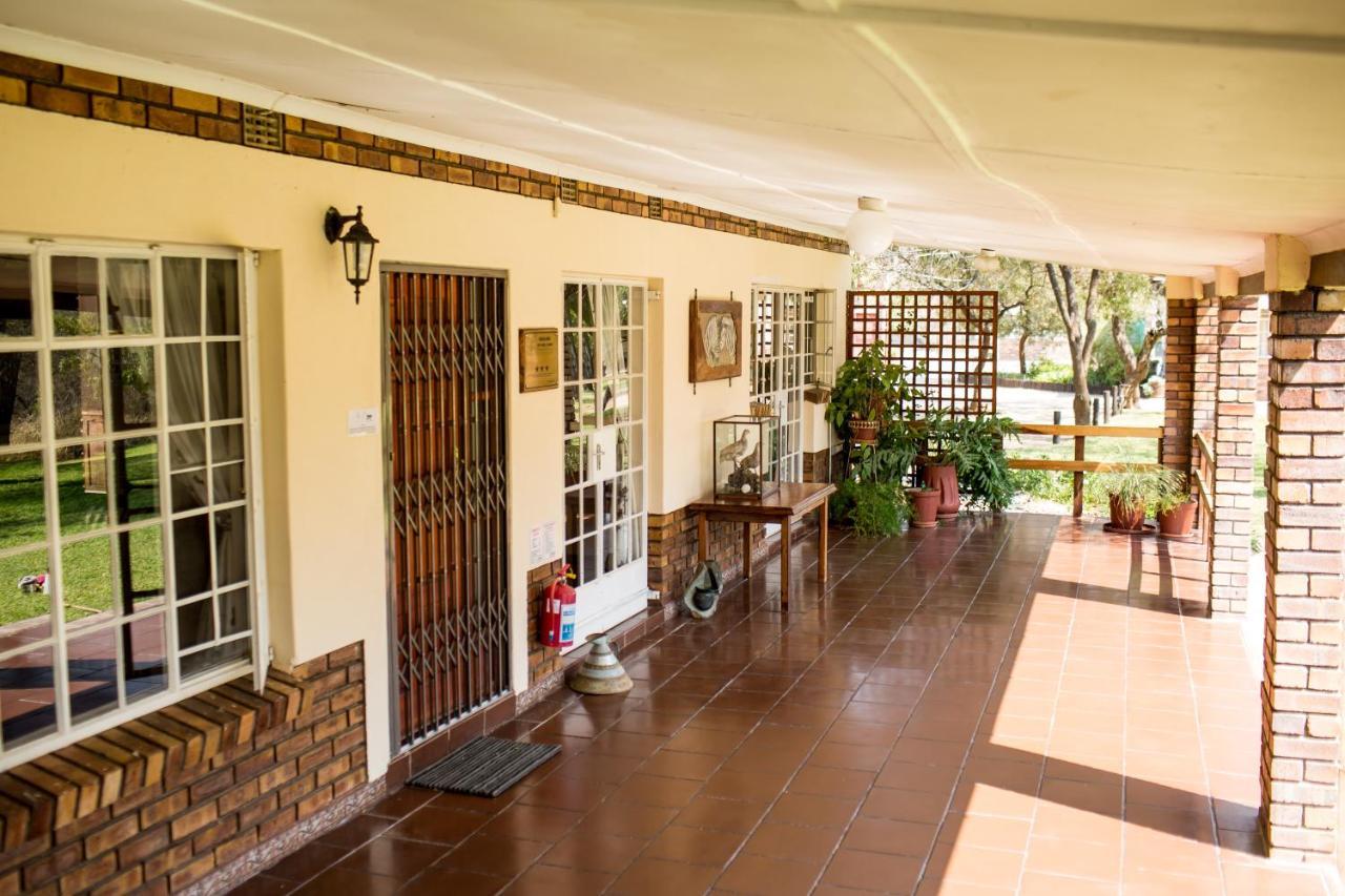 Woodlands Stop Over And Lodge Francistown Exterior foto